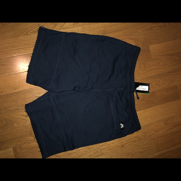 Men’s Nike shorts - Picture 3 of 3